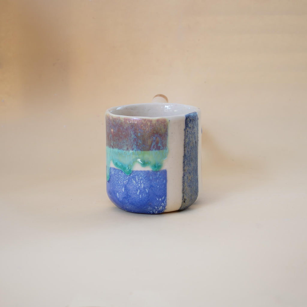 Rengarenk blok desenli porselen kupa