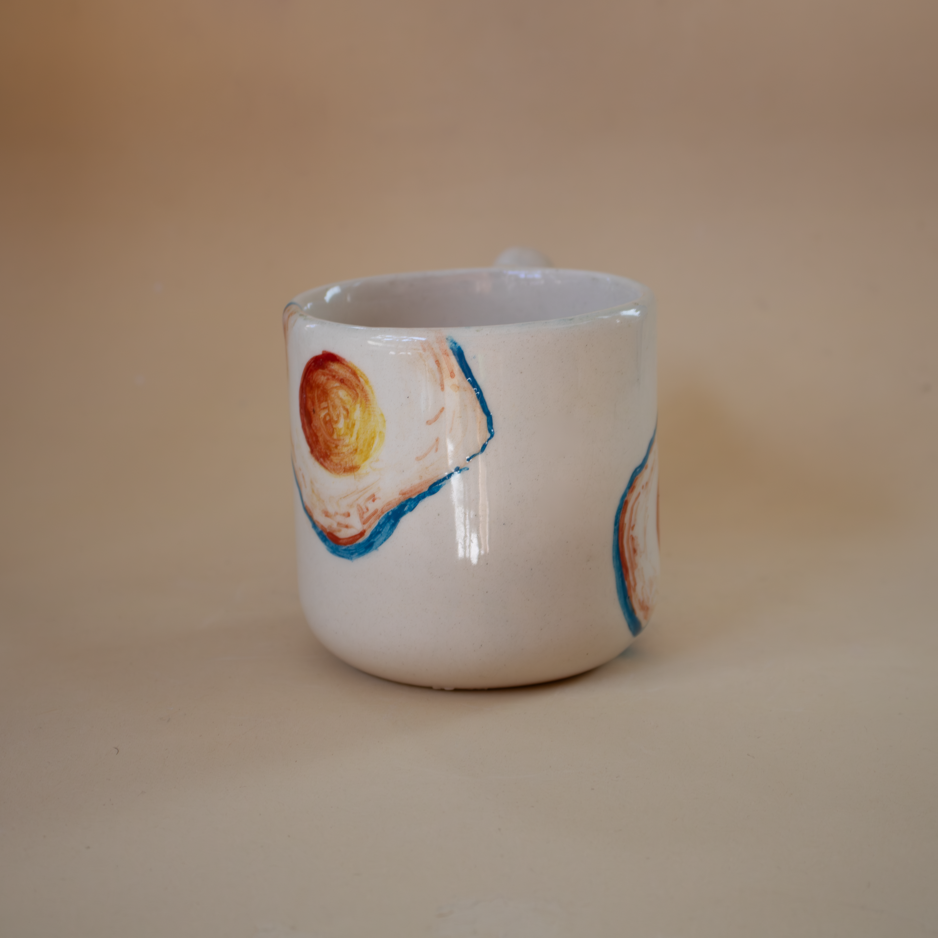 yumurta el yapımı porselen kupa