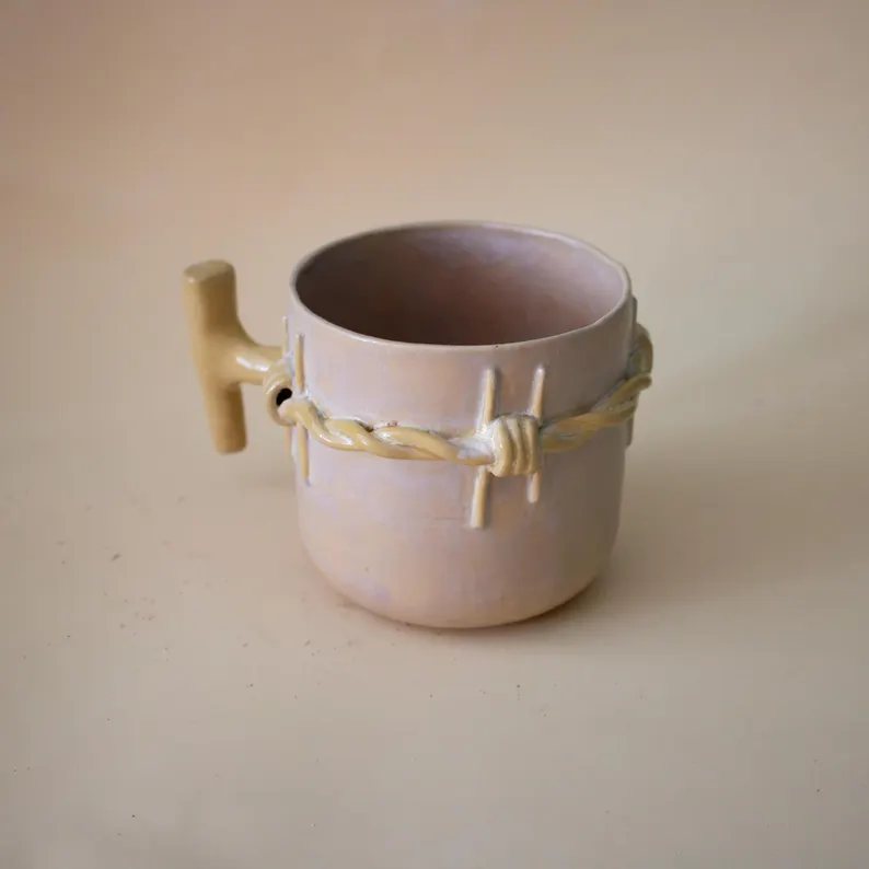 Pastel dikenli stoneware Kupa