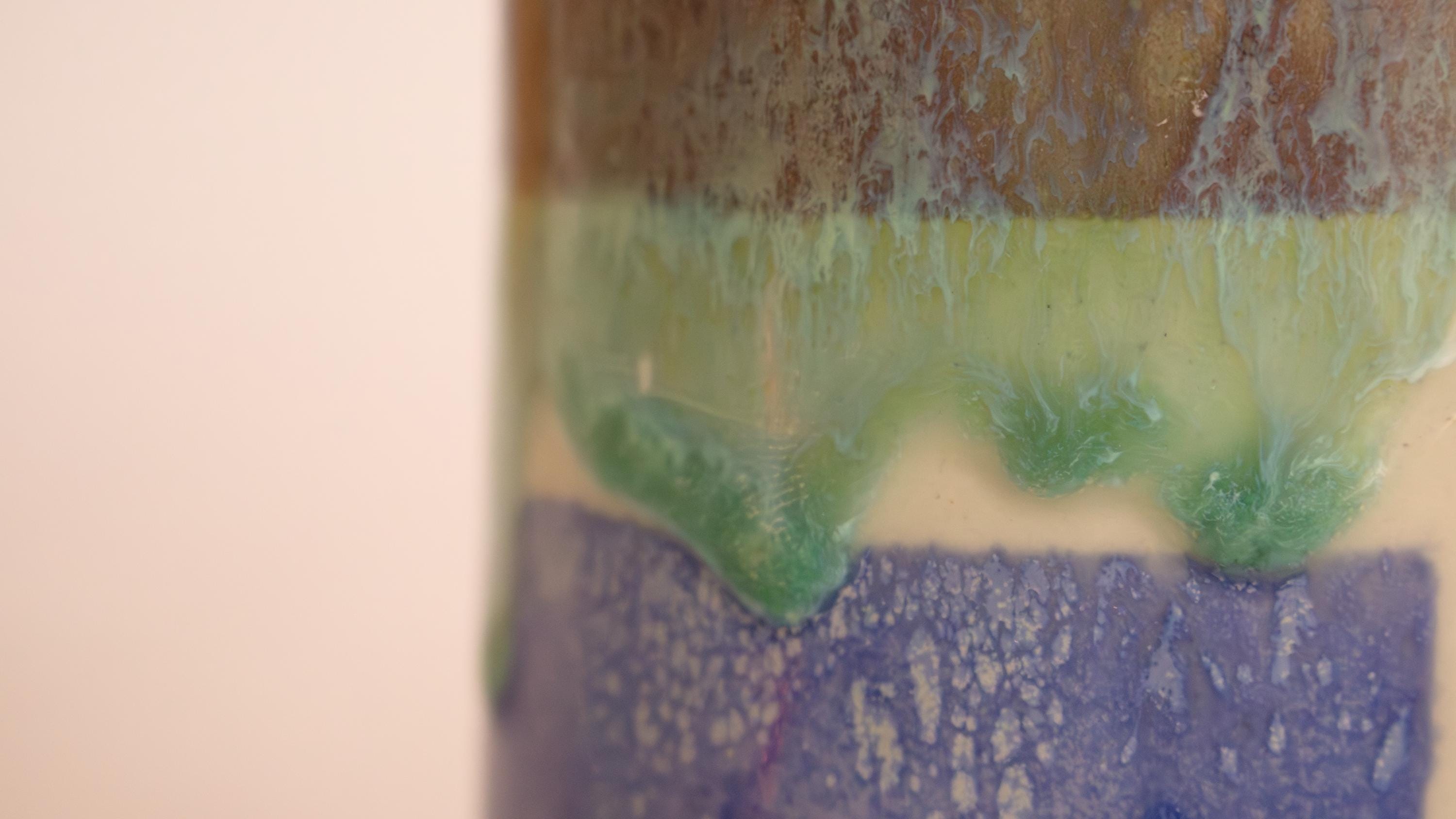 Rengarenk blok desenli porselen kupa