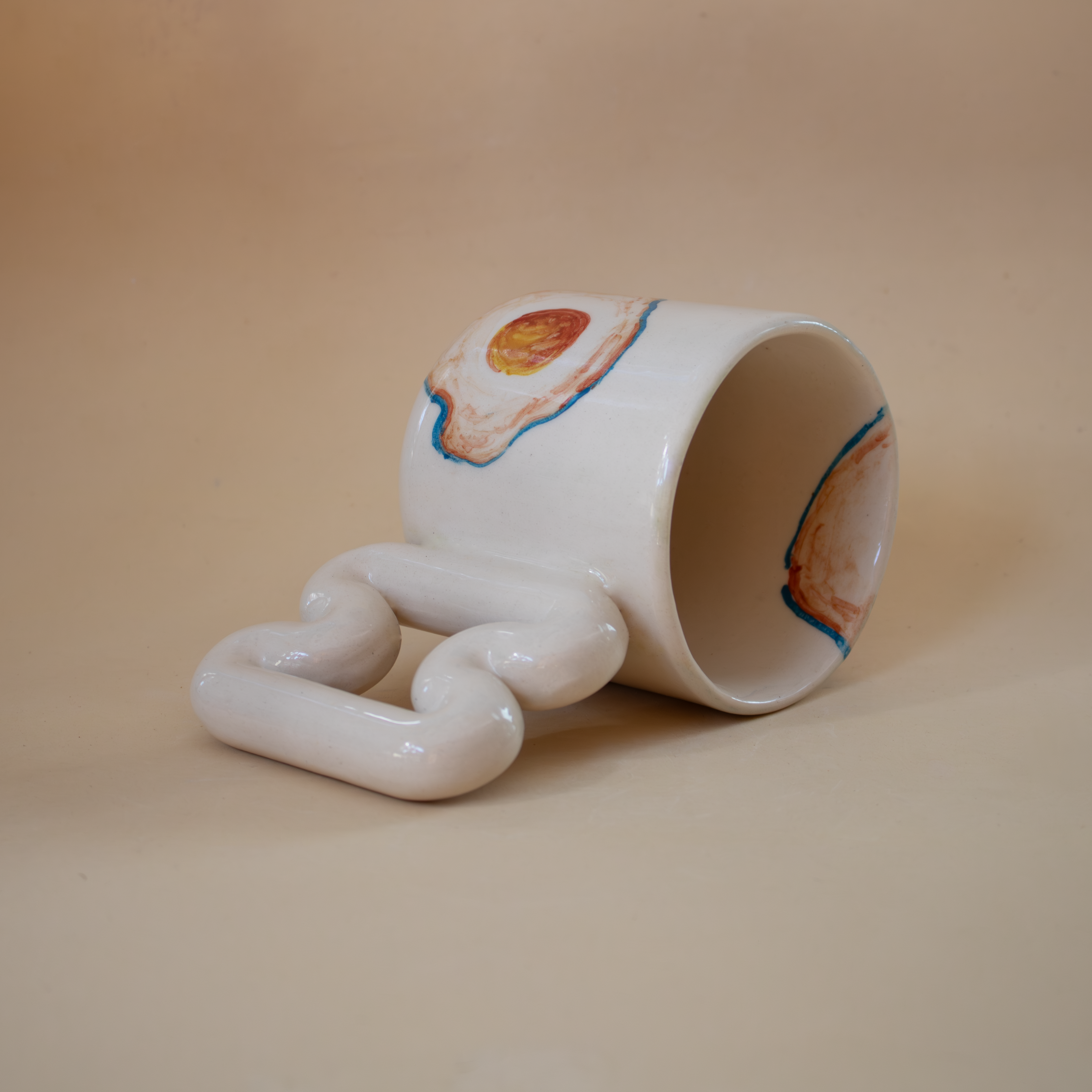 yumurta el yapımı porselen kupa