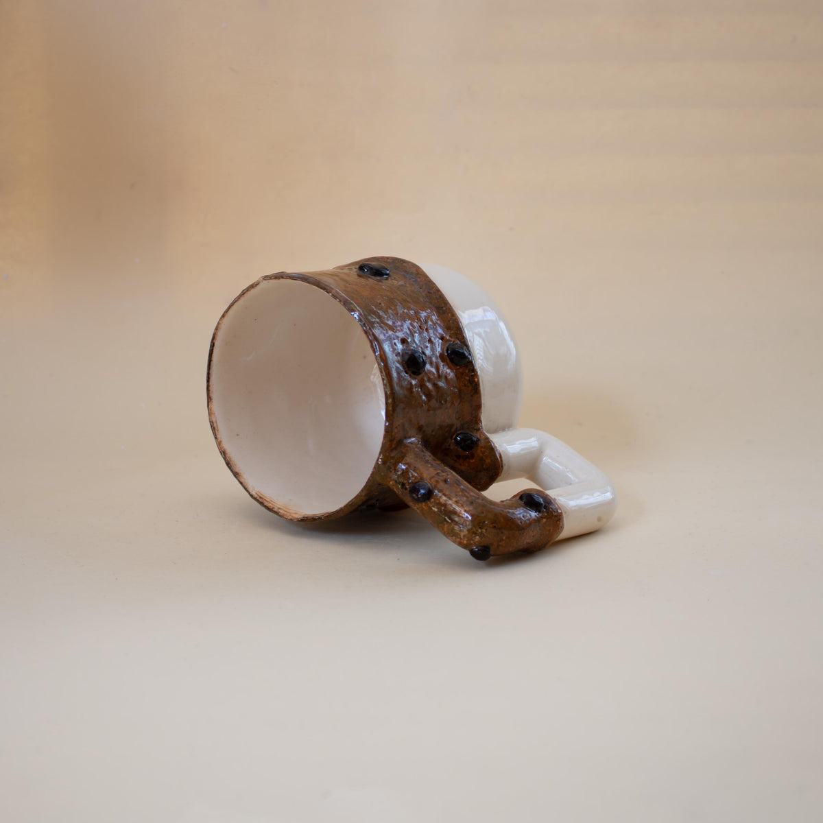 Chocolate chip cookie porcelain mug by HUE Atelier – photo 7