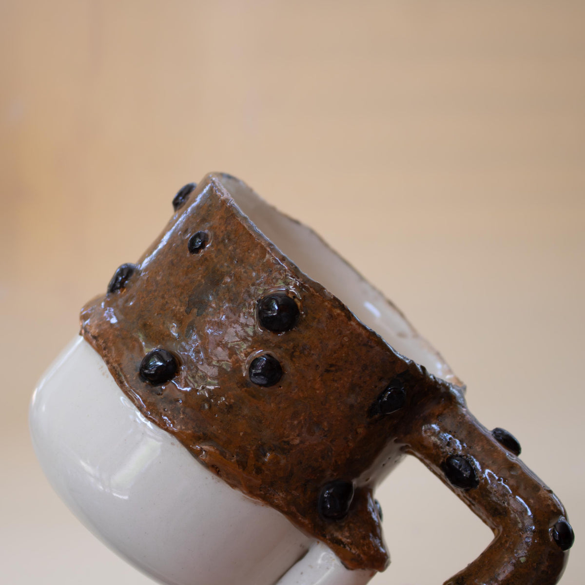 Chocolate chip cookie porcelain mug by HUE Atelier – photo 9