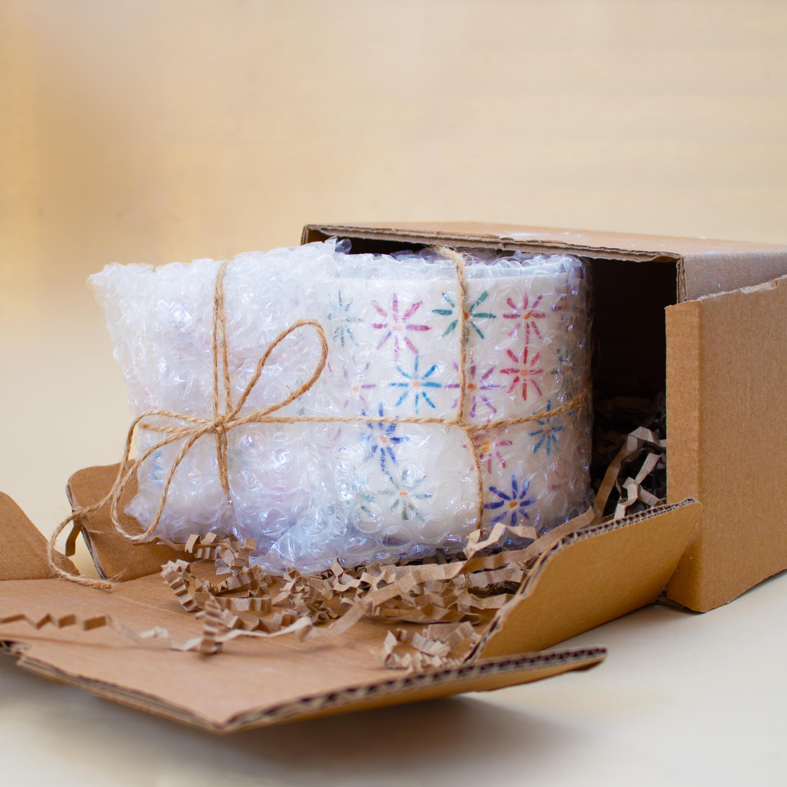 Rengarenk çiçek desenli el yapımı porselen kupa